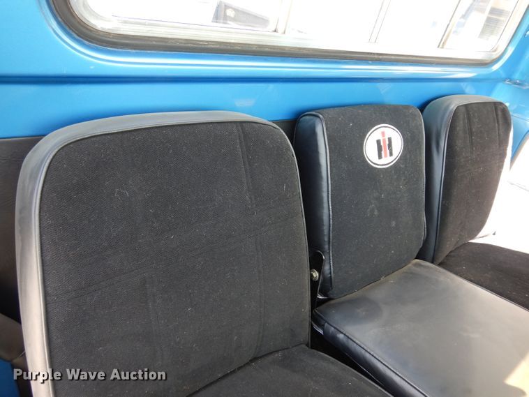 image for item GH9909 1968 International 1000D  pickup truck