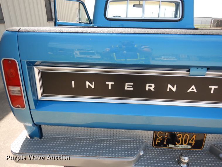 image for item GH9909 1968 International 1000D  pickup truck