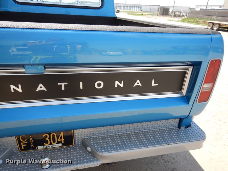 image for item GH9909 1968 International 1000D  pickup truck