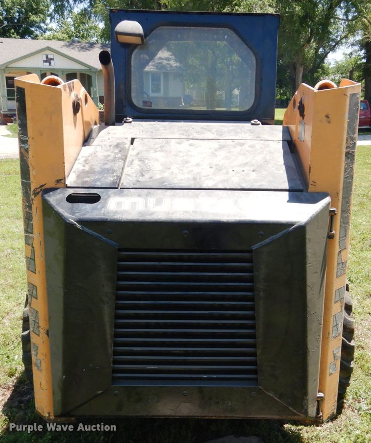 image for item GM9248 1996 Mustang 2060  skid steer loader