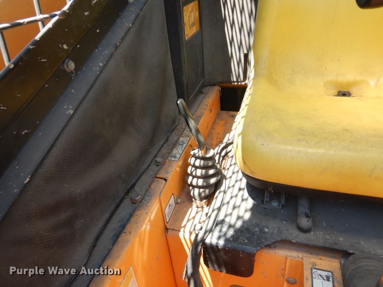 image for item GM9248 1996 Mustang 2060  skid steer loader