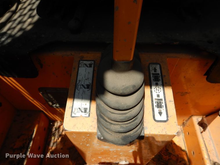 image for item GM9248 1996 Mustang 2060  skid steer loader