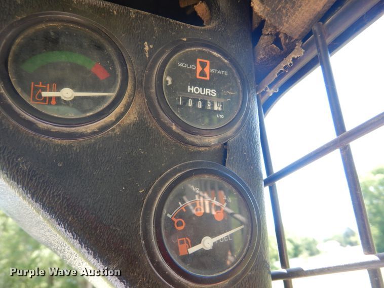 image for item GM9248 1996 Mustang 2060  skid steer loader