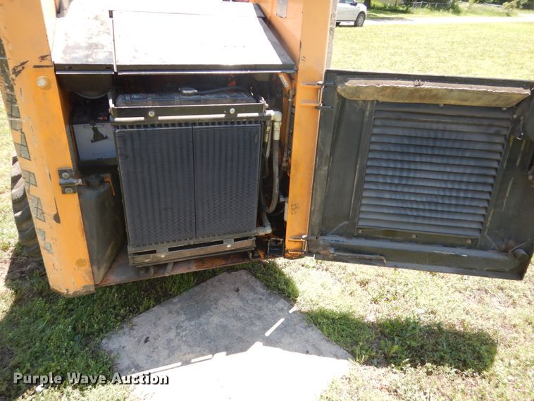 image for item GM9248 1996 Mustang 2060  skid steer loader