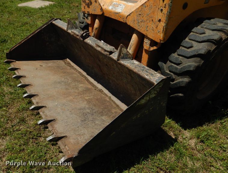 image for item GM9248 1996 Mustang 2060  skid steer loader