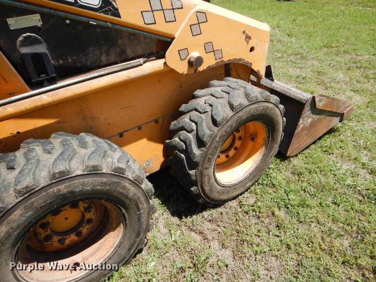 image for item GM9248 1996 Mustang 2060  skid steer loader