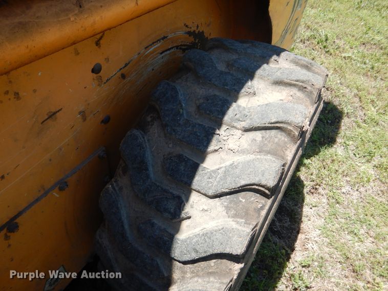 image for item GM9248 1996 Mustang 2060  skid steer loader