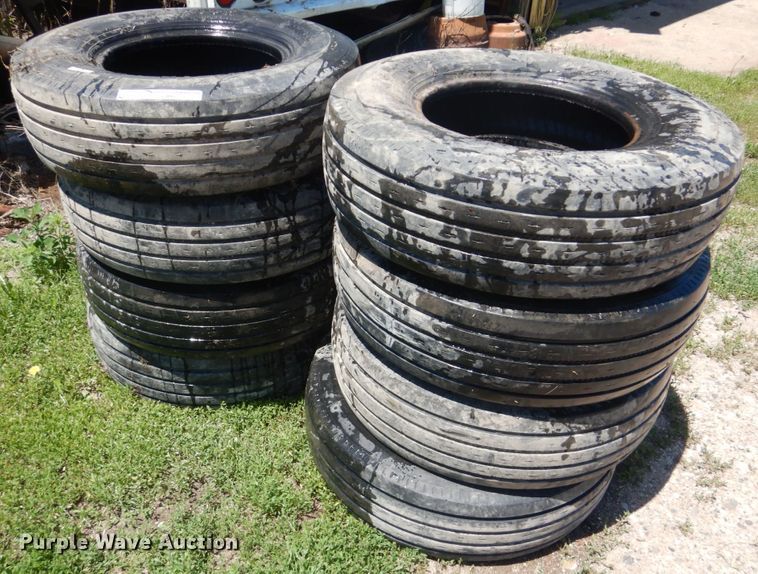 image for item GM9251 (8) Gladiator OR35TR 235/85R16 tires