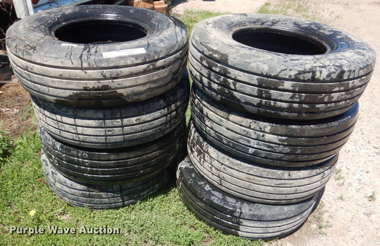 image for item GM9251 (8) Gladiator OR35TR 235/85R16 tires