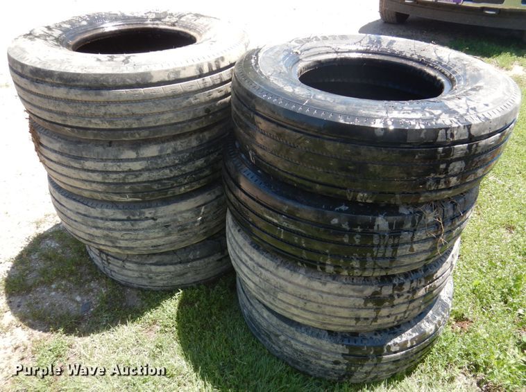 image for item GM9251 (8) Gladiator OR35TR 235/85R16 tires