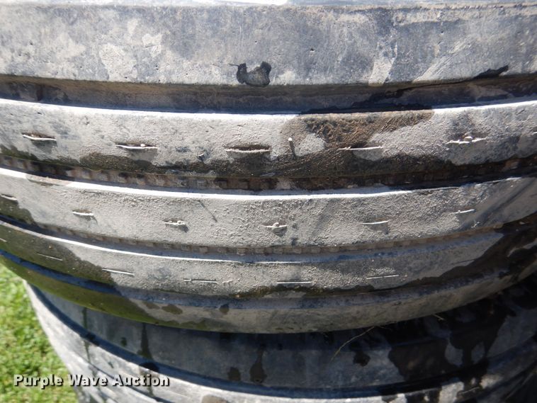 image for item GM9251 (8) Gladiator OR35TR 235/85R16 tires