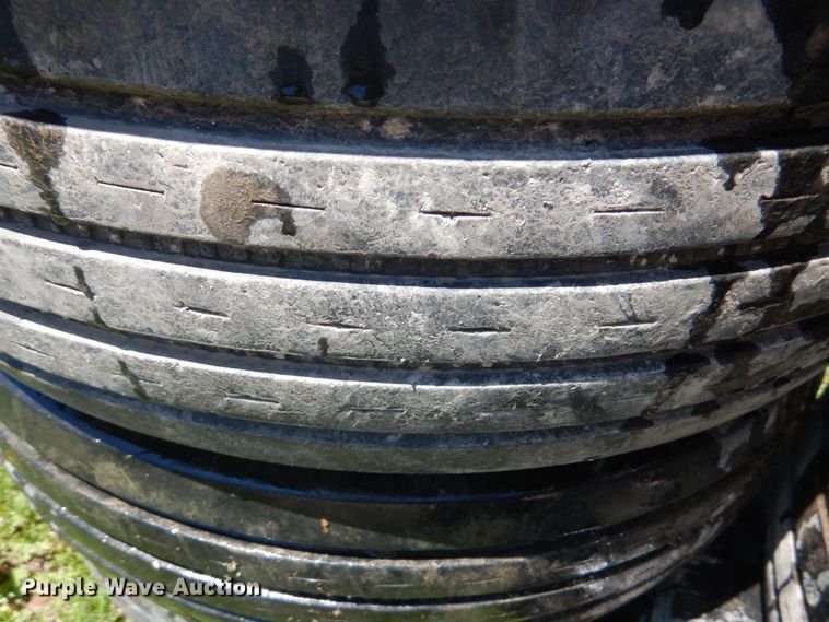 image for item GM9251 (8) Gladiator OR35TR 235/85R16 tires