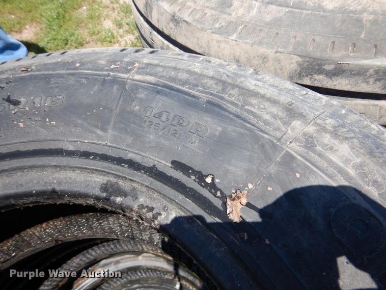 image for item GM9251 (8) Gladiator OR35TR 235/85R16 tires