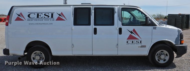 image for item GN9795 2006 Chevrolet Express 2500  van