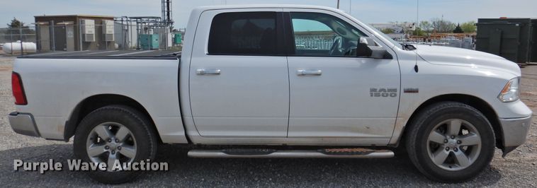 image for item GN9796 2017 Dodge Ram 1500  Crew Cab pickup truck