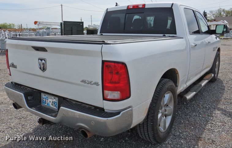 image for item GN9796 2017 Dodge Ram 1500  Crew Cab pickup truck