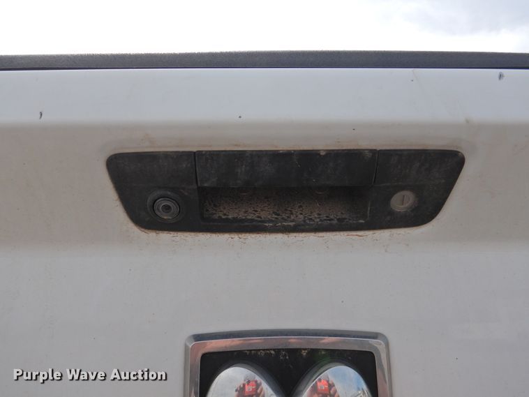 image for item GN9796 2017 Dodge Ram 1500  Crew Cab pickup truck