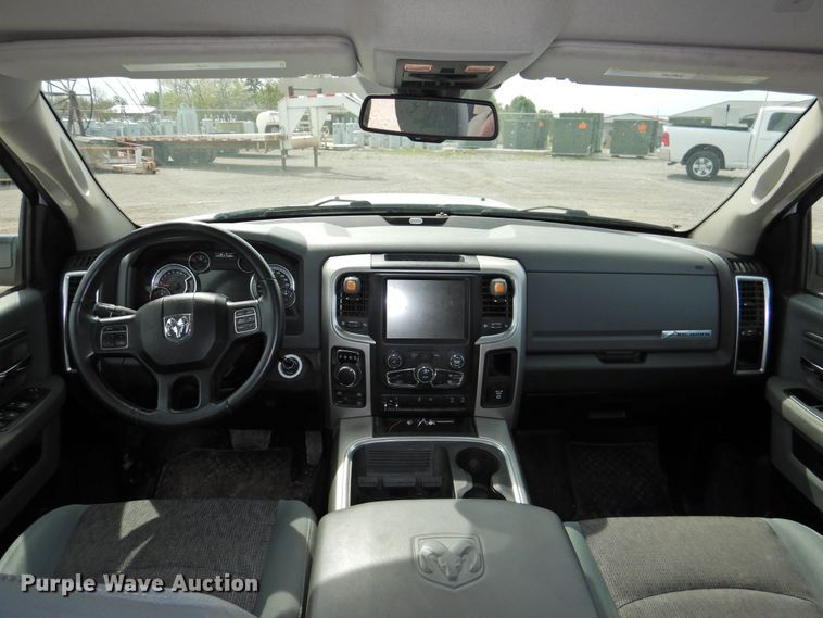 image for item GN9796 2017 Dodge Ram 1500  Crew Cab pickup truck