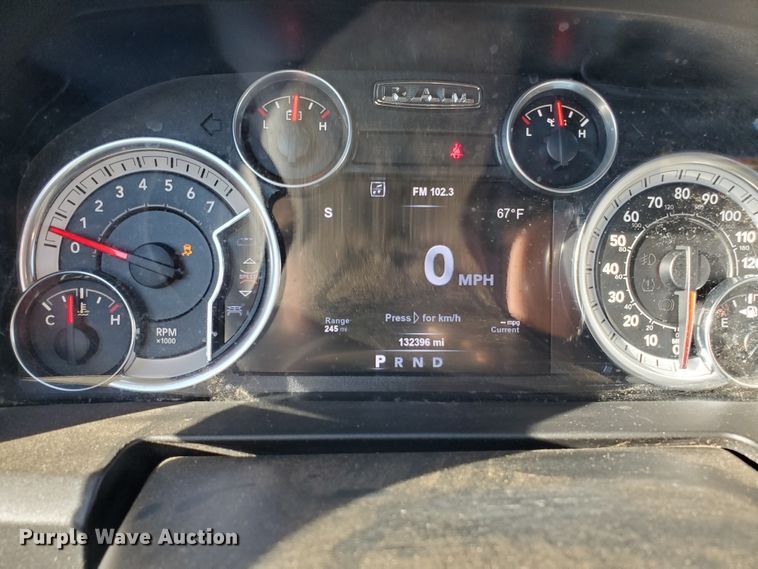 image for item GN9796 2017 Dodge Ram 1500  Crew Cab pickup truck