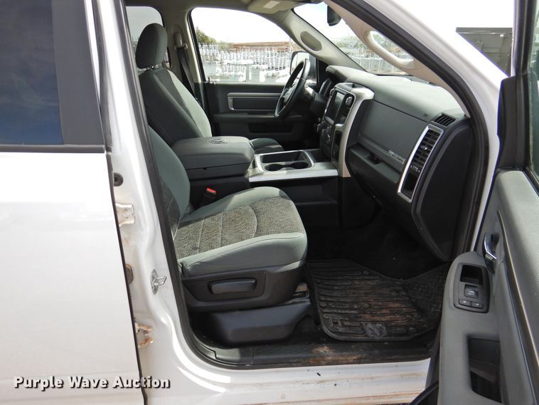 image for item GN9796 2017 Dodge Ram 1500  Crew Cab pickup truck