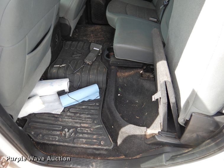 image for item GN9796 2017 Dodge Ram 1500  Crew Cab pickup truck