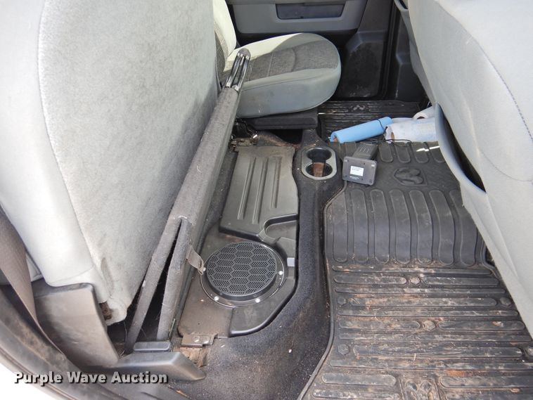 image for item GN9796 2017 Dodge Ram 1500  Crew Cab pickup truck