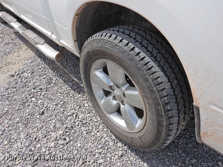 image for item GN9796 2017 Dodge Ram 1500  Crew Cab pickup truck