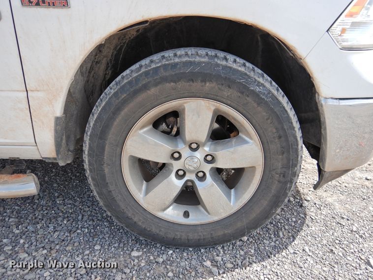 image for item GN9796 2017 Dodge Ram 1500  Crew Cab pickup truck