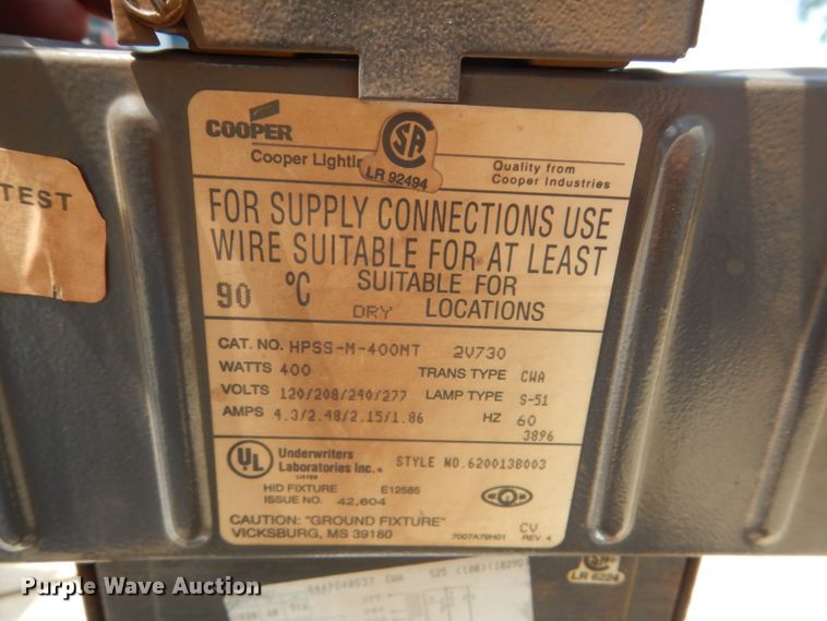 image for item GO9195 Approximately 30 gymnasium lights