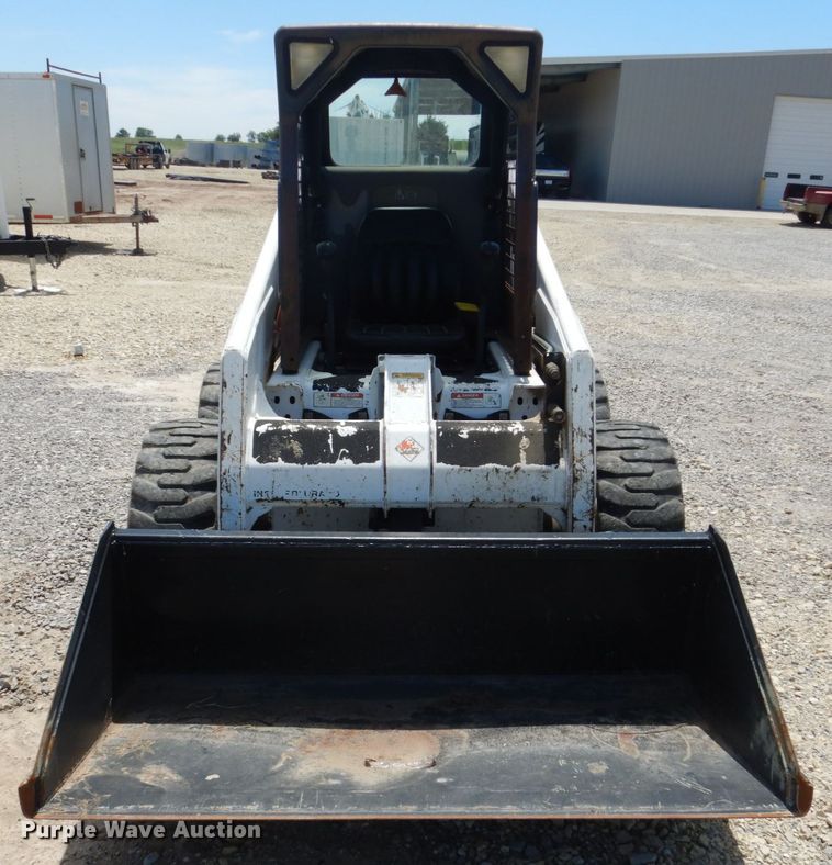 image for item GO9196 2000 Bobcat 863  skid steer loader