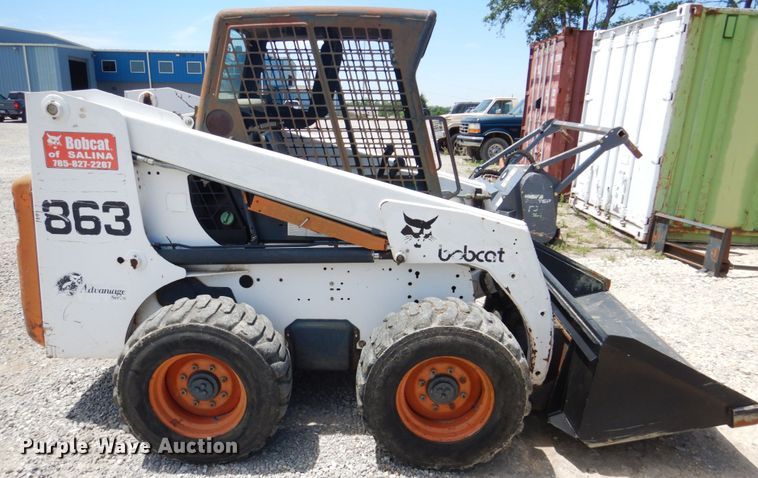 image for item GO9196 2000 Bobcat 863  skid steer loader