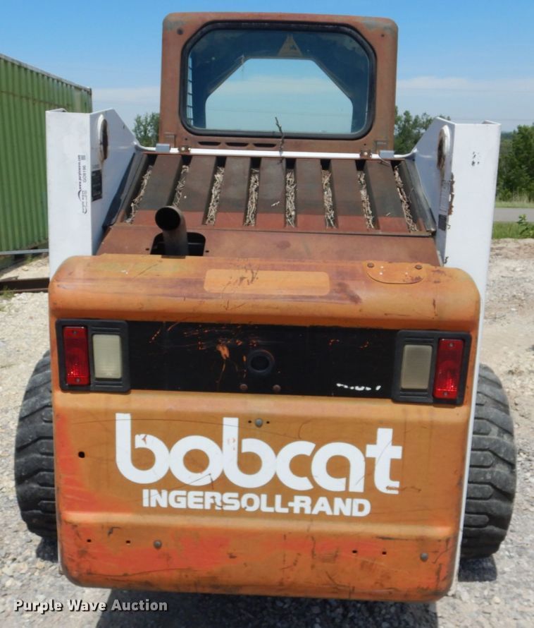 image for item GO9196 2000 Bobcat 863  skid steer loader