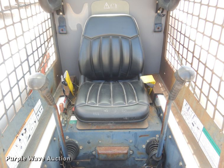 image for item GO9196 2000 Bobcat 863  skid steer loader