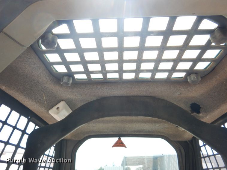 image for item GO9196 2000 Bobcat 863  skid steer loader