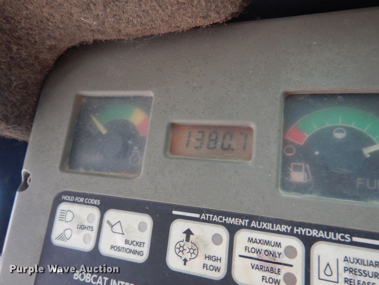 image for item GO9196 2000 Bobcat 863  skid steer loader