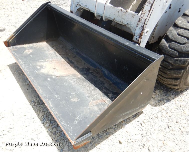 image for item GO9196 2000 Bobcat 863  skid steer loader