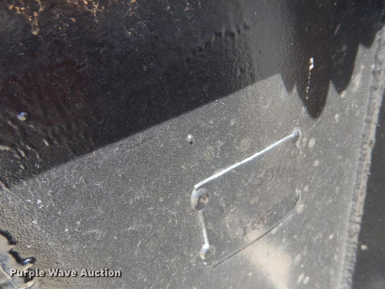 image for item GO9196 2000 Bobcat 863  skid steer loader