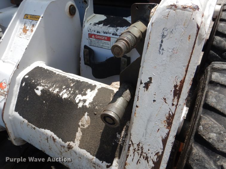 image for item GO9196 2000 Bobcat 863  skid steer loader