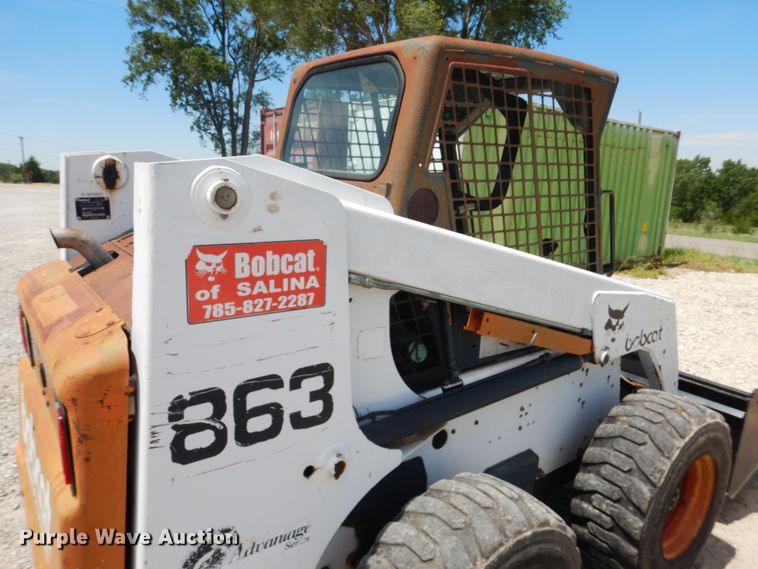 image for item GO9196 2000 Bobcat 863  skid steer loader