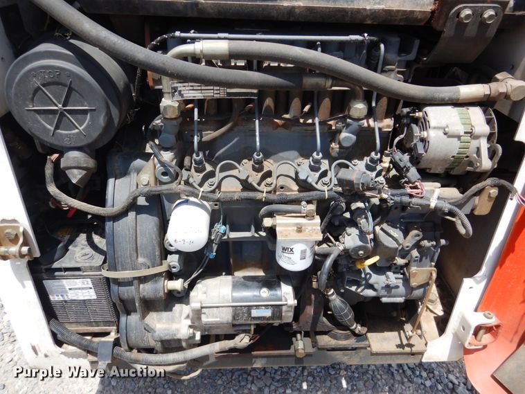 image for item GO9196 2000 Bobcat 863  skid steer loader