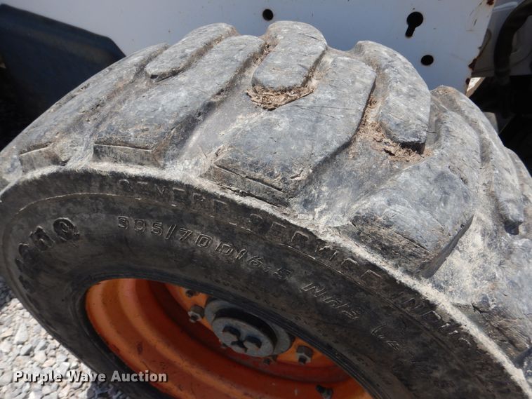 image for item GO9196 2000 Bobcat 863  skid steer loader