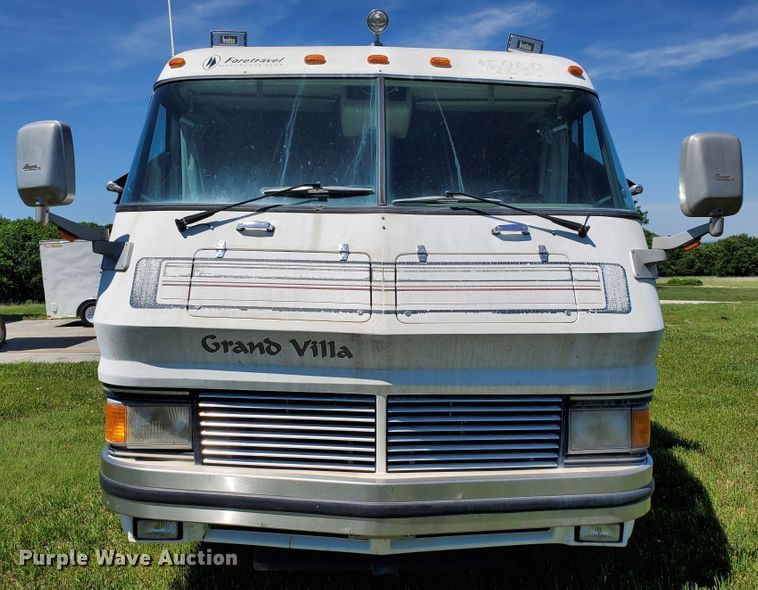 image for item GO9200 1989 Oshkosh Foretravel Grand Villa  RV