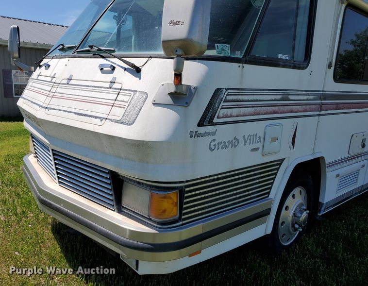 image for item GO9200 1989 Oshkosh Foretravel Grand Villa  RV