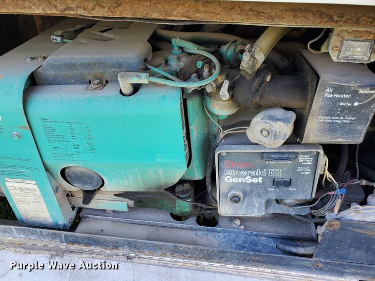 image for item GO9200 1989 Oshkosh Foretravel Grand Villa  RV