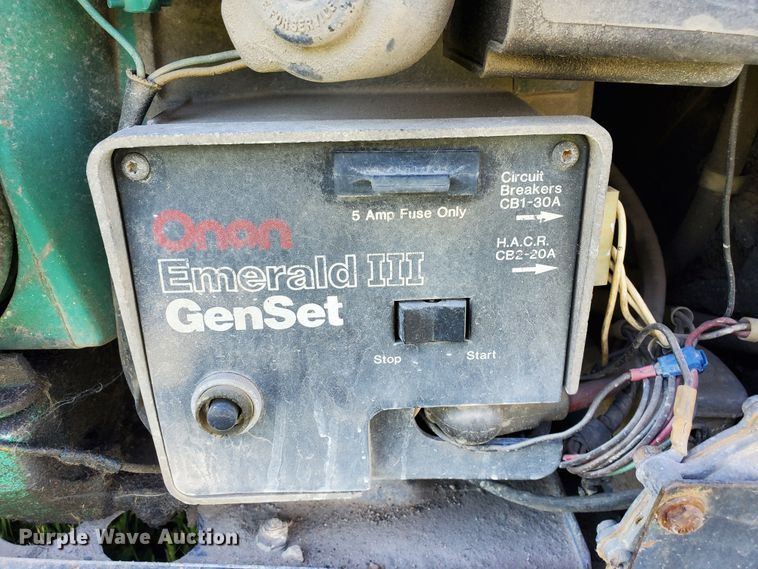 image for item GO9200 1989 Oshkosh Foretravel Grand Villa  RV