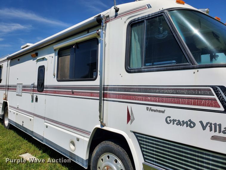 image for item GO9200 1989 Oshkosh Foretravel Grand Villa  RV