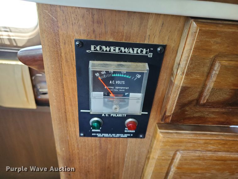 image for item GO9200 1989 Oshkosh Foretravel Grand Villa  RV