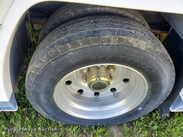 image for item GO9200 1989 Oshkosh Foretravel Grand Villa  RV