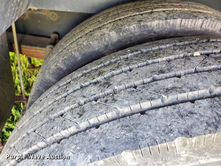 image for item GO9200 1989 Oshkosh Foretravel Grand Villa  RV