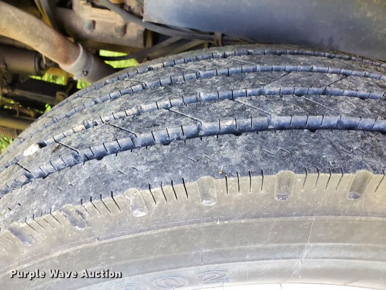 image for item GO9200 1989 Oshkosh Foretravel Grand Villa  RV